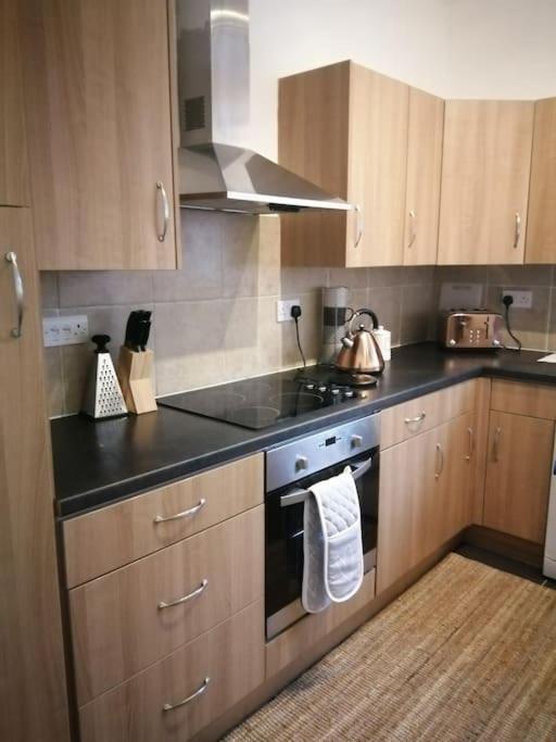 Apartamento Stylish One Bed Flat With Private Parking Aberdeen Exterior foto