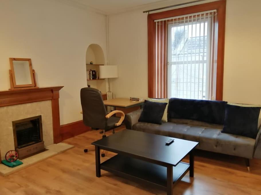 Apartamento Stylish One Bed Flat With Private Parking Aberdeen Exterior foto
